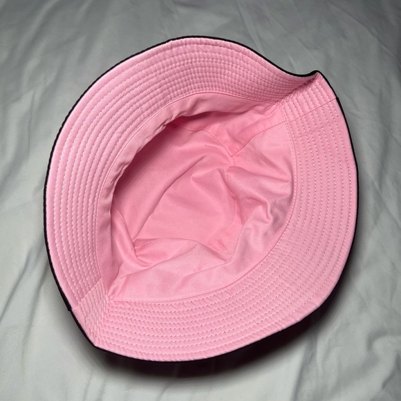 Bucket hat - Picture 2 of 3